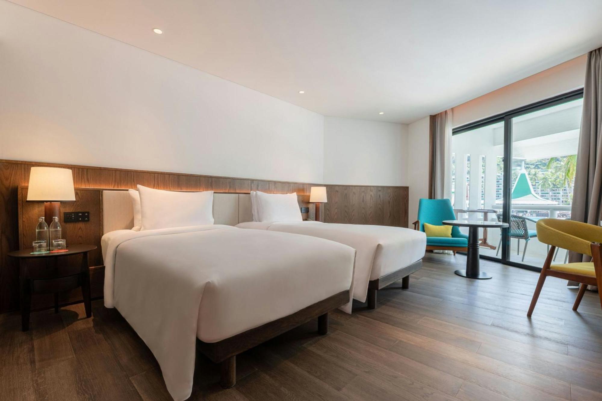 Premium Room 2 Twin bed Pool view
